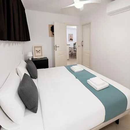 Sarah Parque Santiago I Apartmán *
